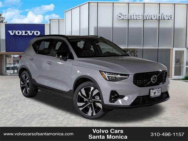 new 2025 Volvo XC40 car, priced at $51,565