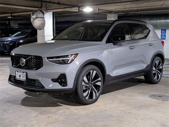 new 2025 Volvo XC40 car, priced at $51,565