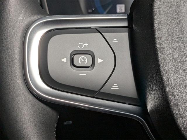 new 2025 Volvo XC40 car, priced at $51,565