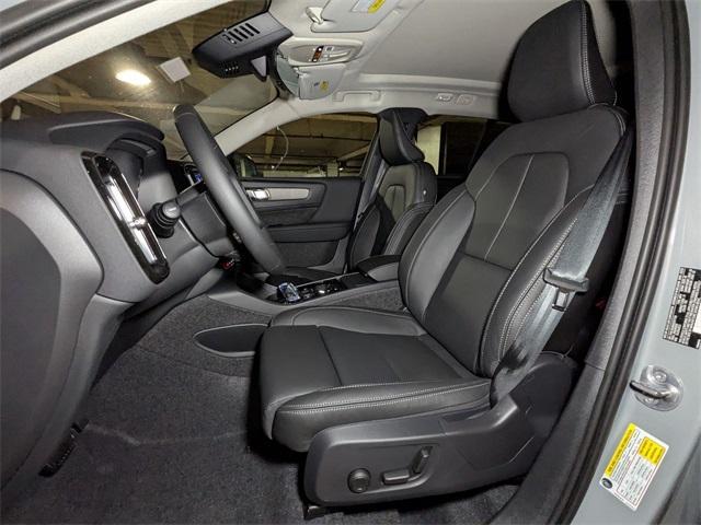 new 2025 Volvo XC40 car, priced at $51,565