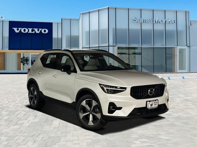 new 2025 Volvo XC40 car, priced at $48,315