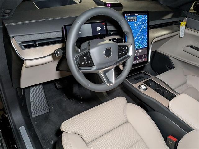 new 2025 Volvo EX90 car, priced at $89,125