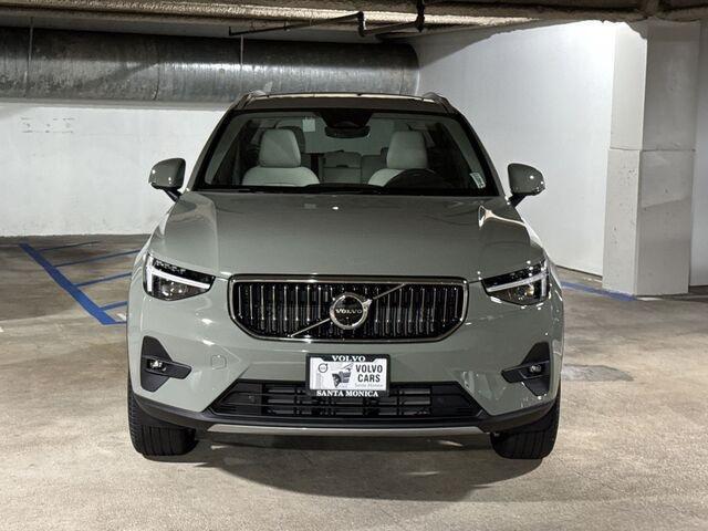 new 2025 Volvo XC40 car, priced at $52,000