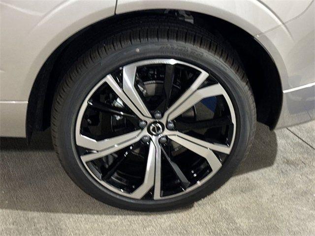 new 2025 Volvo XC60 car, priced at $60,660