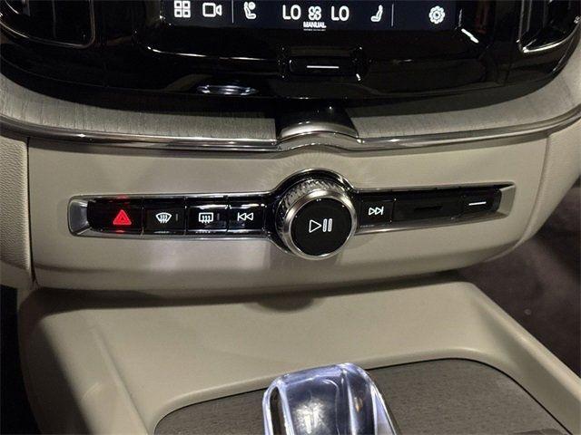 new 2025 Volvo XC60 car, priced at $60,660