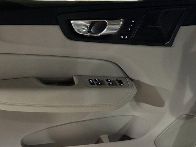 new 2025 Volvo XC60 car, priced at $60,660
