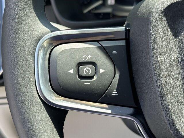 new 2024 Volvo XC40 car, priced at $41,746