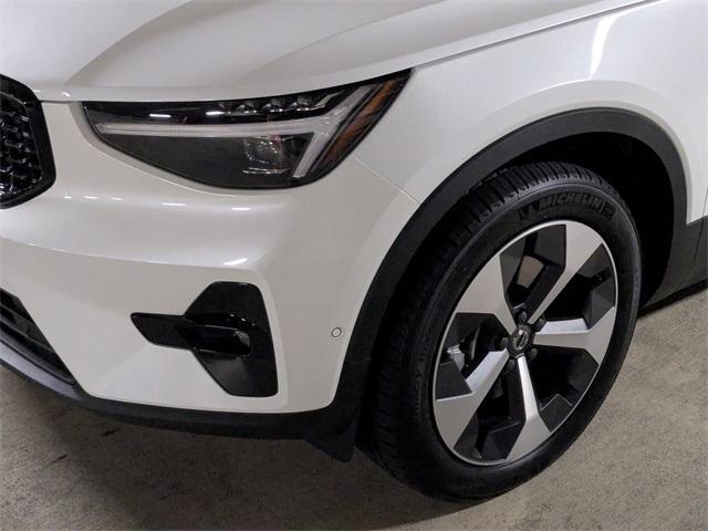 new 2025 Volvo XC40 car, priced at $48,335
