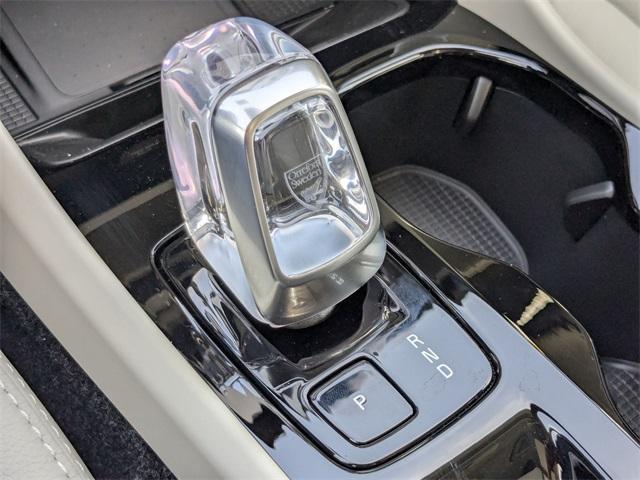 new 2025 Volvo XC40 car, priced at $48,690