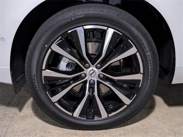 new 2025 Volvo XC60 car, priced at $56,550