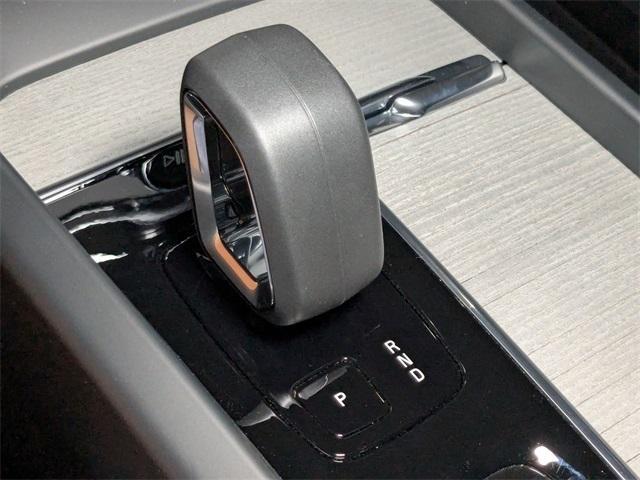 new 2025 Volvo XC60 car, priced at $56,550