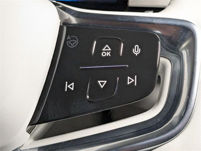 new 2025 Volvo EX90 car, priced at $88,805
