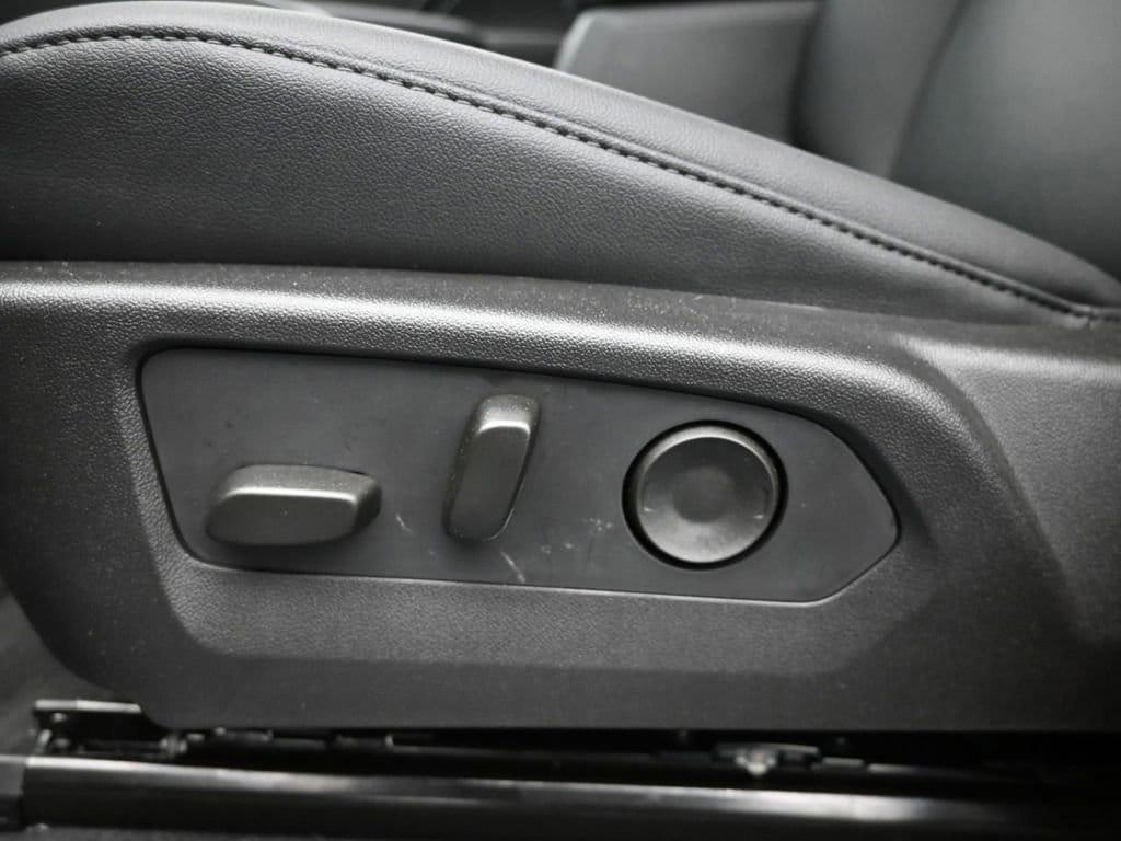 new 2025 Chevrolet Colorado car, priced at $44,820