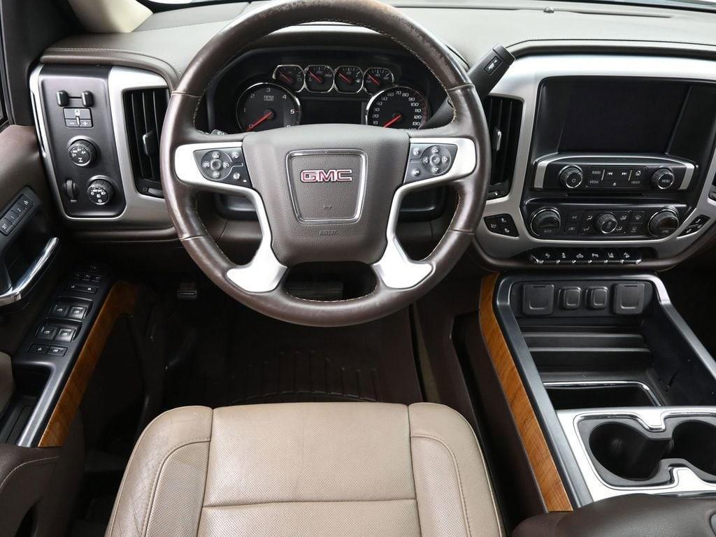 used 2015 GMC Sierra 1500 car, priced at $21,900