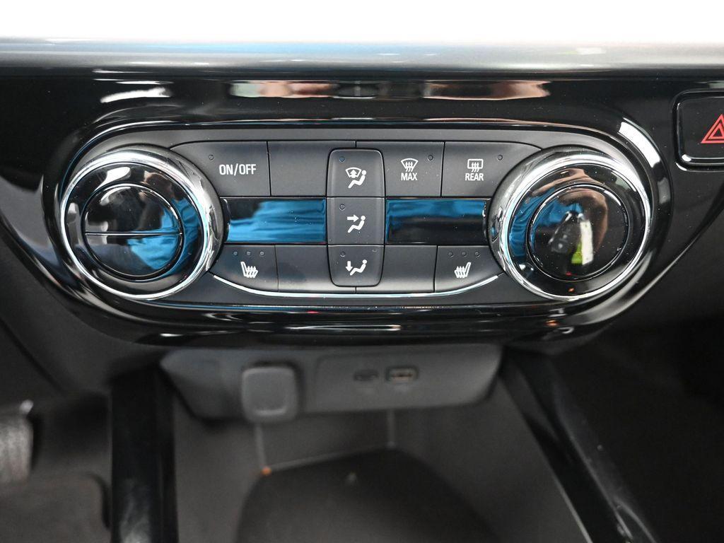 used 2025 Chevrolet Trax car, priced at $25,103