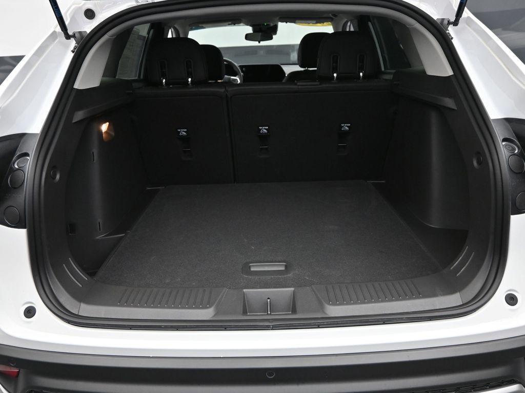 used 2025 Chevrolet Trax car, priced at $25,103