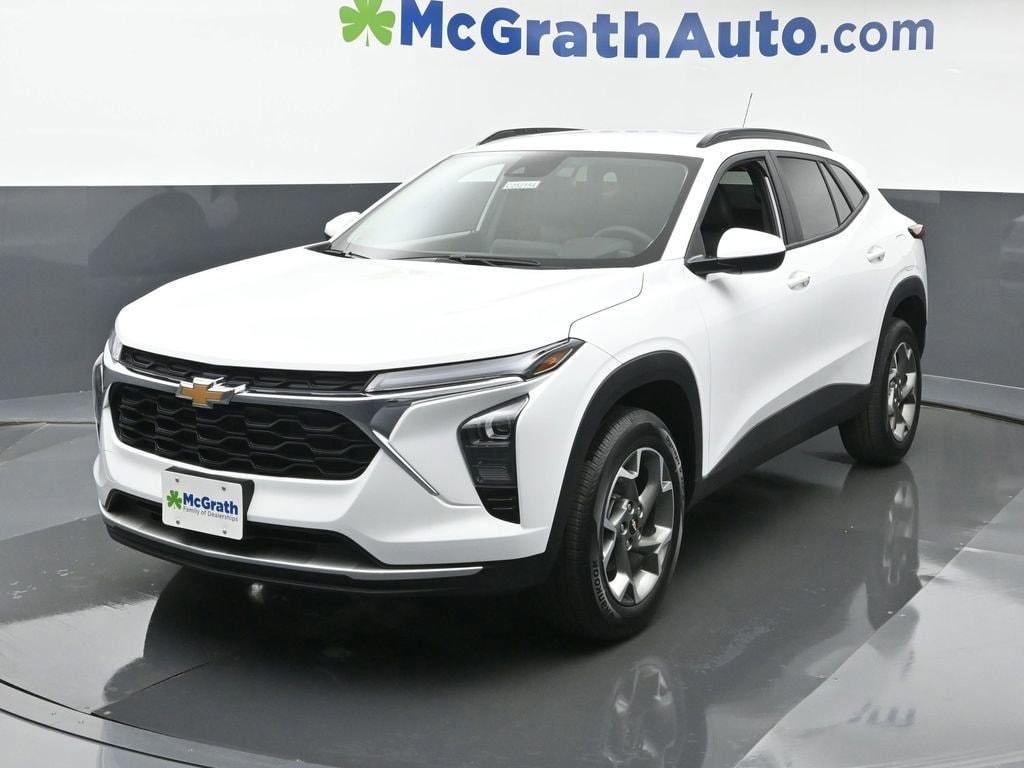 used 2025 Chevrolet Trax car, priced at $27,995