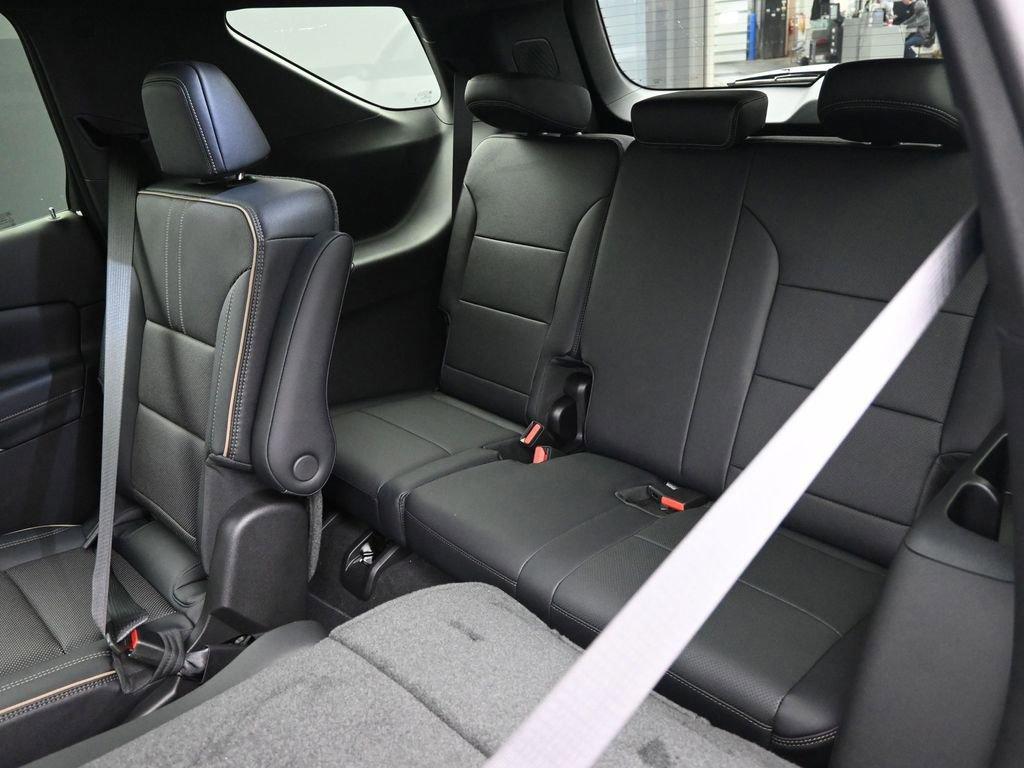 new 2026 Chevrolet Traverse car, priced at $60,415