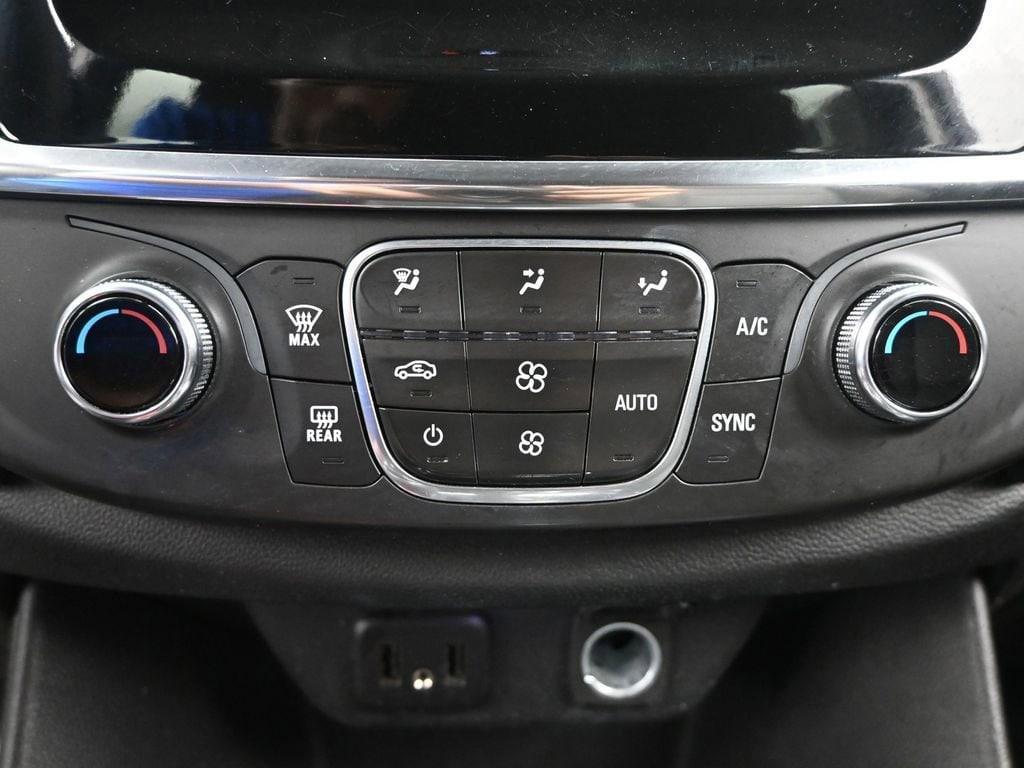 used 2020 Chevrolet Traverse car, priced at $19,900