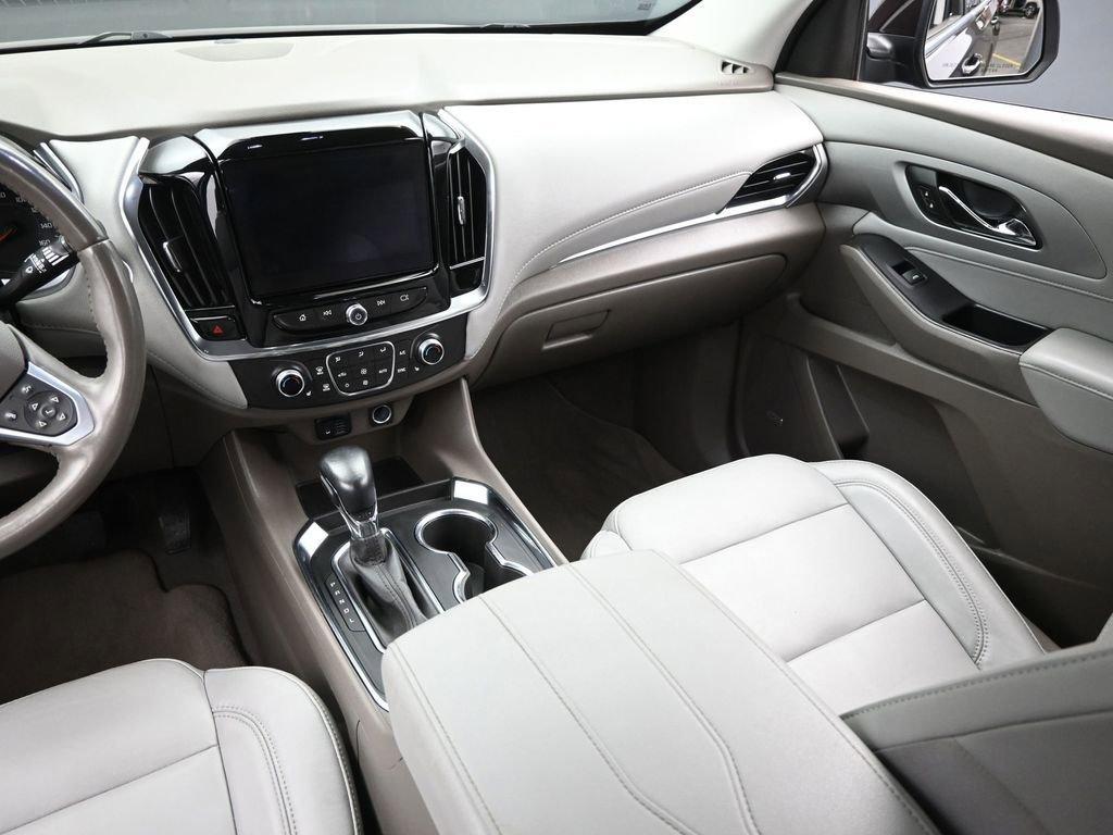 used 2021 Chevrolet Traverse car, priced at $24,998
