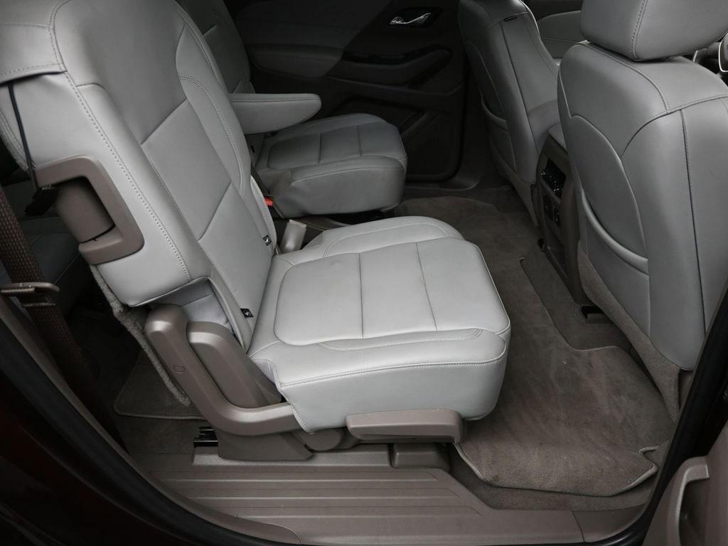 used 2021 Chevrolet Traverse car, priced at $24,998
