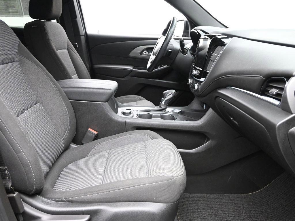 used 2023 Chevrolet Traverse car, priced at $31,898