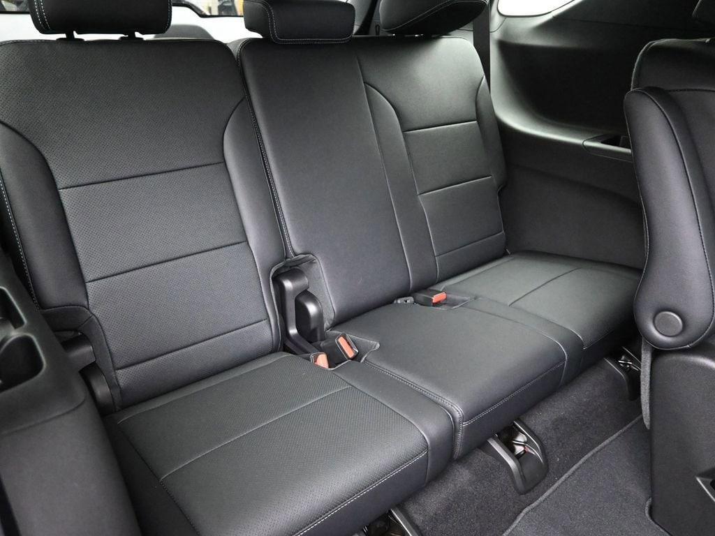 new 2025 Chevrolet Traverse car, priced at $44,254