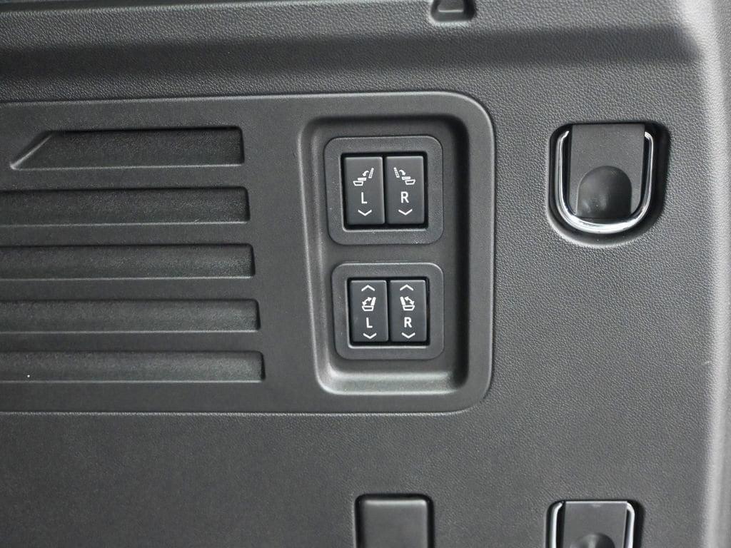 new 2026 Chevrolet Traverse car, priced at $59,245