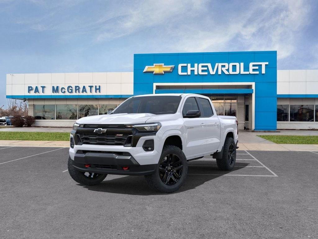 new 2025 Chevrolet Colorado car, priced at $48,165