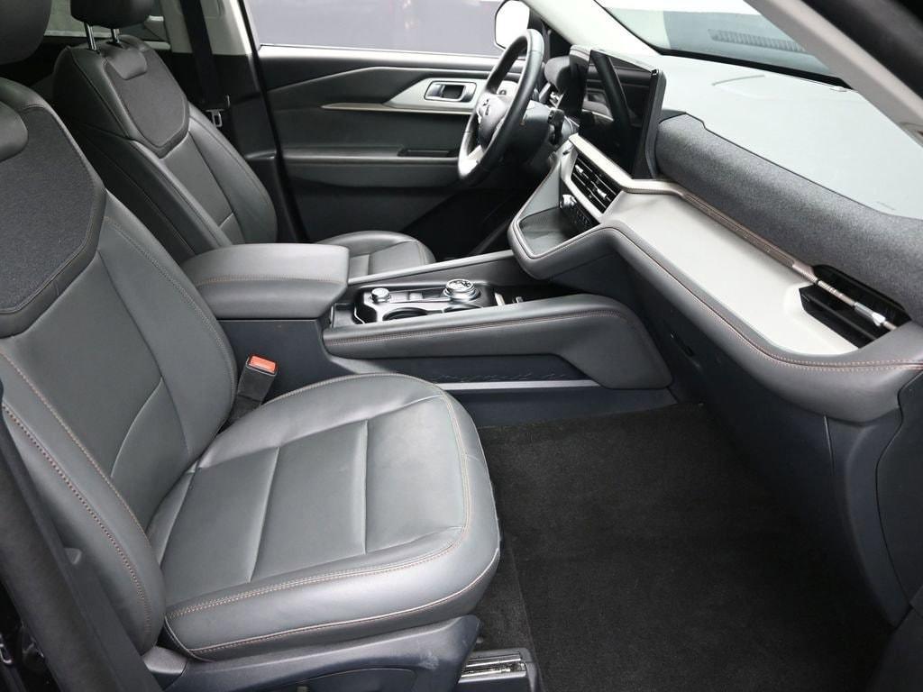 used 2025 Ford Explorer car, priced at $41,998