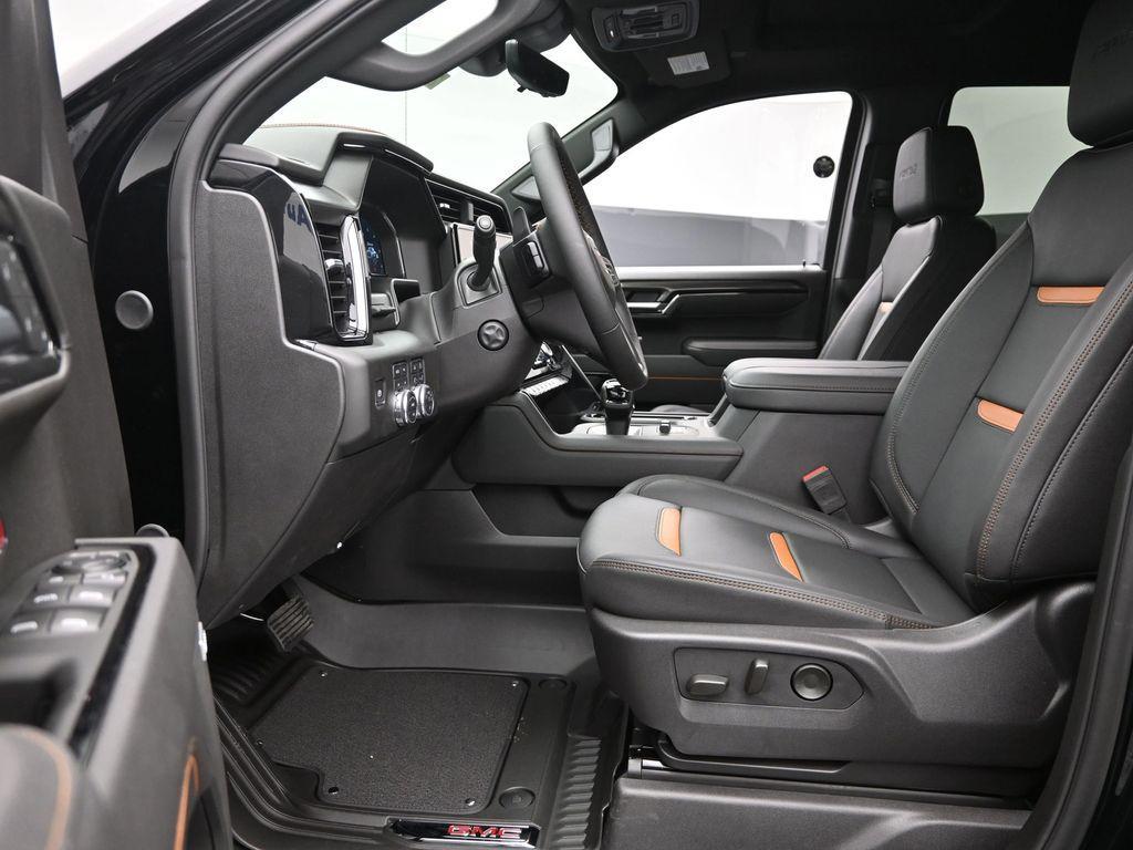 new 2025 GMC Sierra 1500 car, priced at $67,650