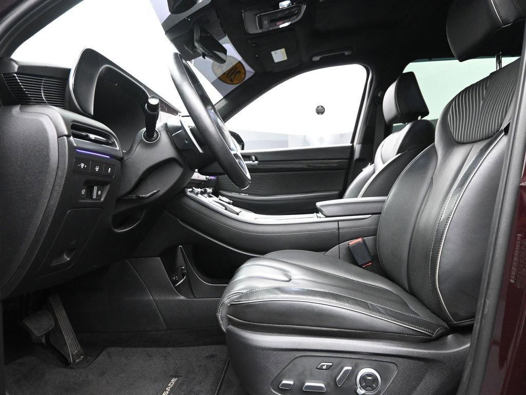 used 2024 Hyundai Palisade car, priced at $43,717