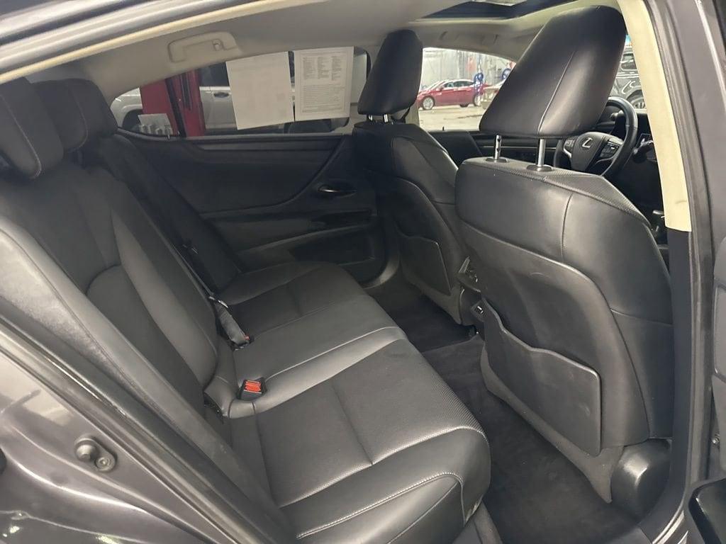 used 2022 Lexus ES 350 car, priced at $37,551