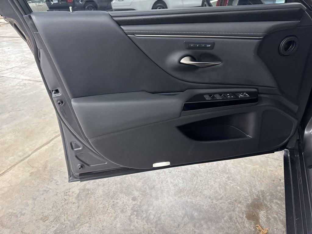used 2022 Lexus ES 350 car, priced at $37,551