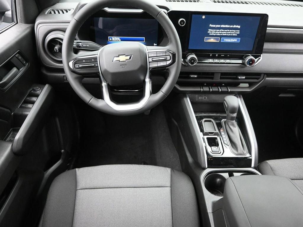 new 2025 Chevrolet Colorado car, priced at $33,140