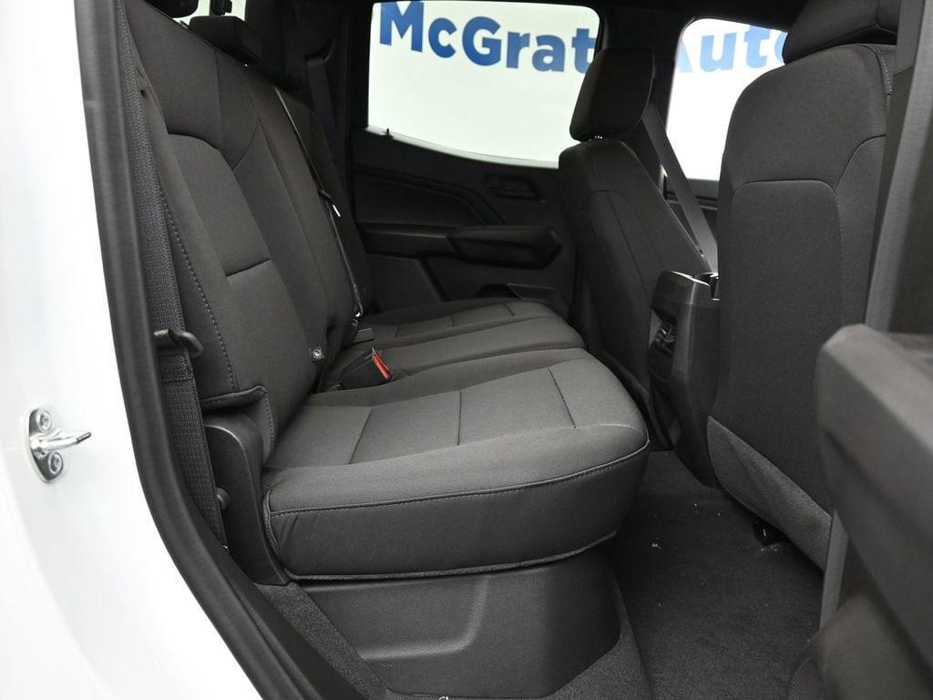 new 2025 Chevrolet Colorado car, priced at $33,140