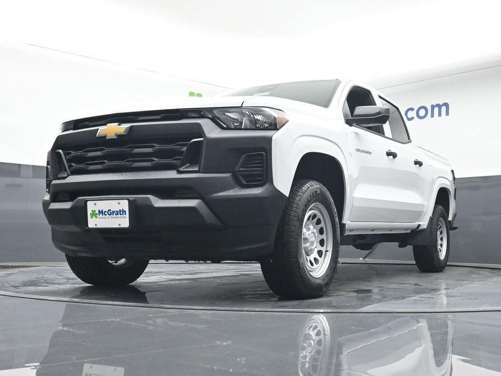 new 2025 Chevrolet Colorado car, priced at $33,140