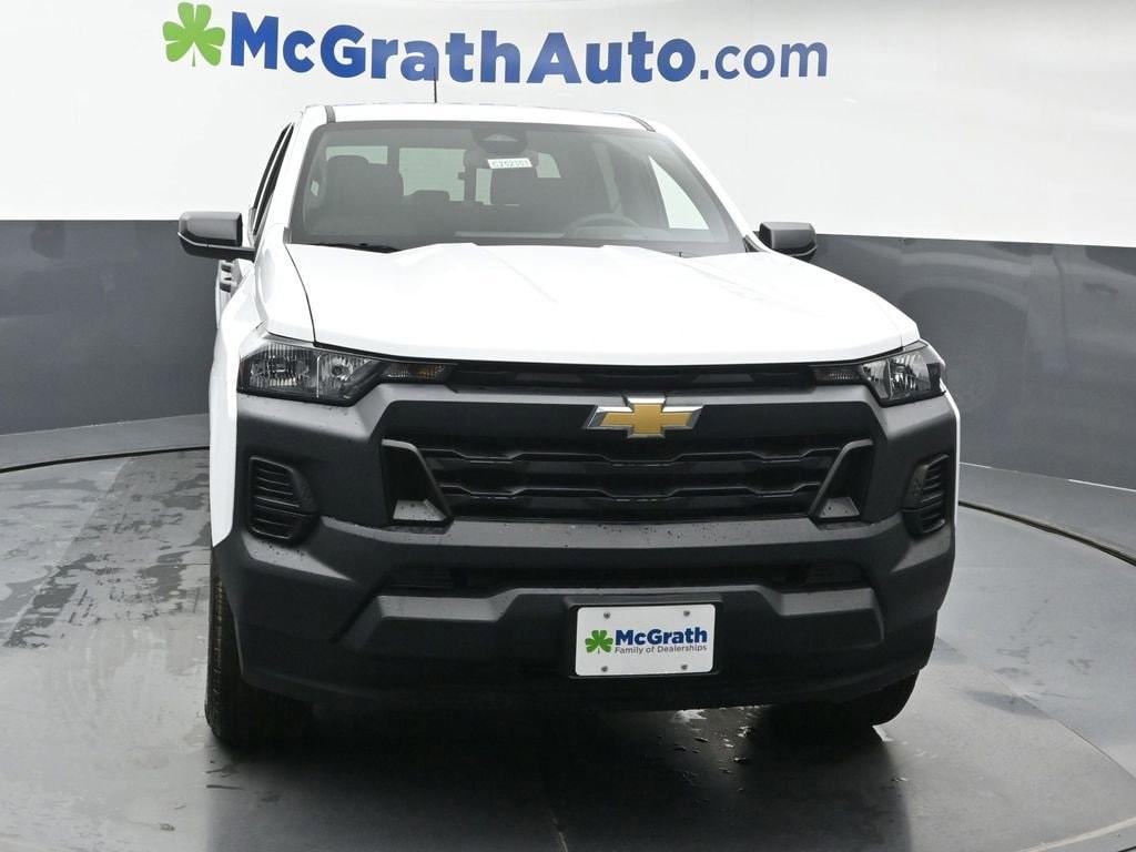new 2025 Chevrolet Colorado car, priced at $33,140