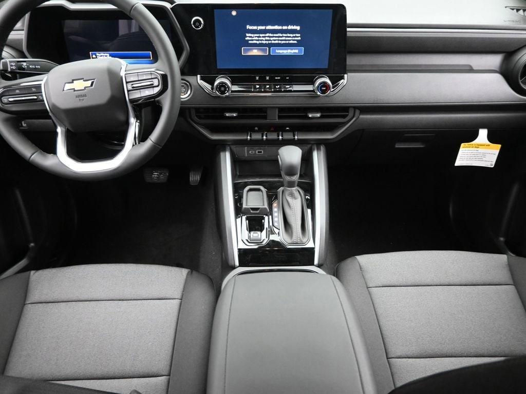 new 2025 Chevrolet Colorado car, priced at $33,140