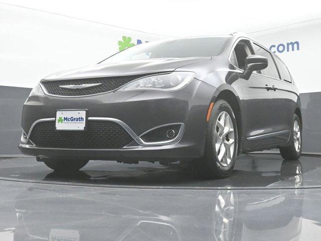 used 2020 Chrysler Pacifica car, priced at $27,998