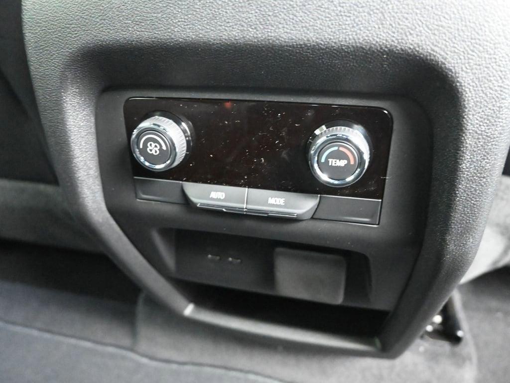 new 2026 Chevrolet Traverse car, priced at $53,520