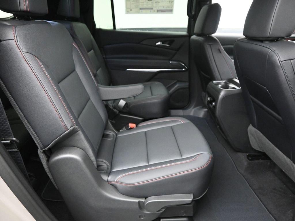 new 2026 Chevrolet Traverse car, priced at $53,520