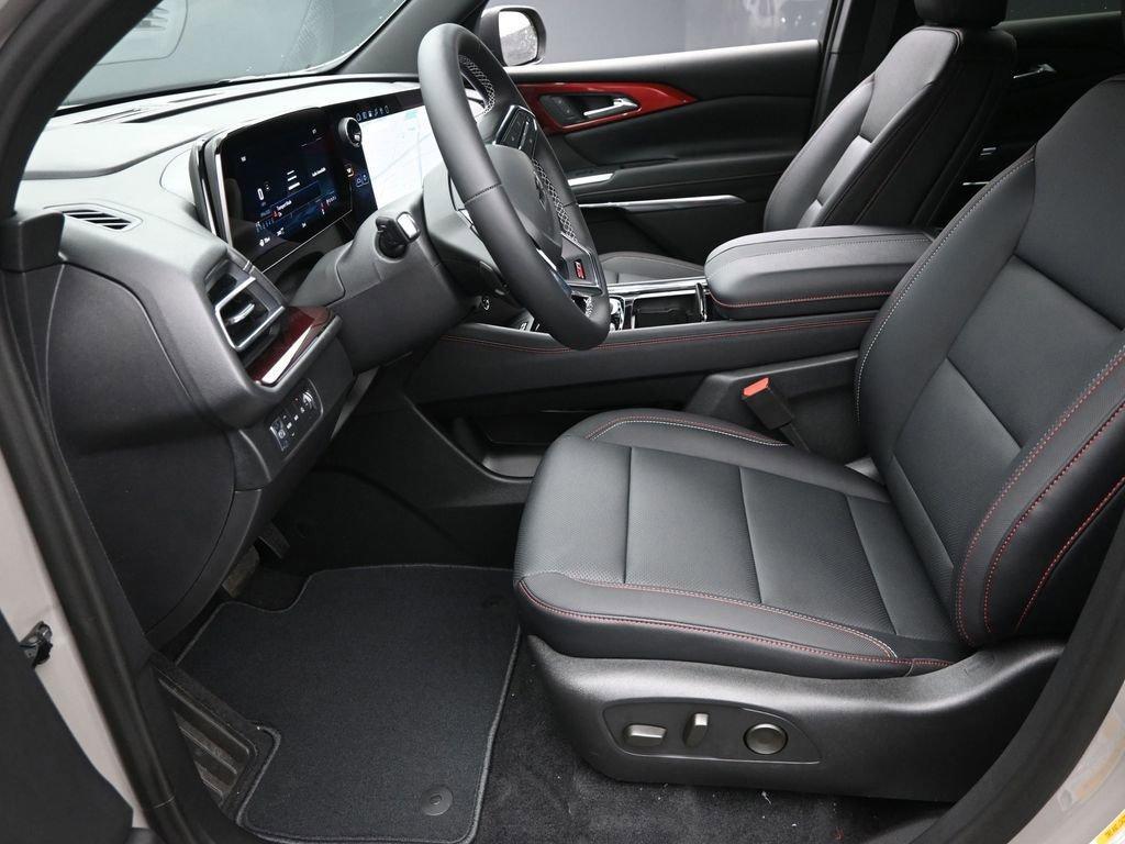new 2026 Chevrolet Traverse car, priced at $53,520