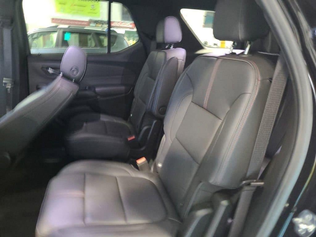 used 2023 Chevrolet Traverse car, priced at $37,911