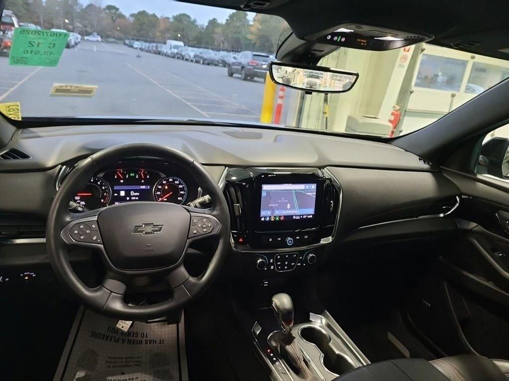 used 2023 Chevrolet Traverse car, priced at $37,911