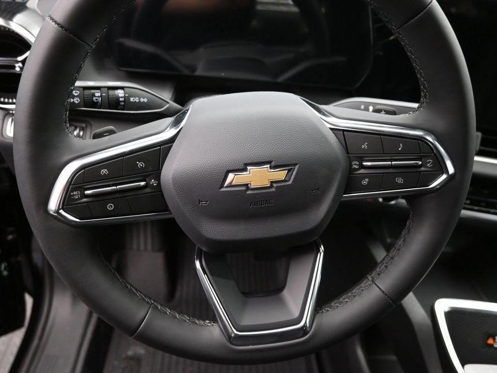 new 2026 Chevrolet Equinox car, priced at $35,955