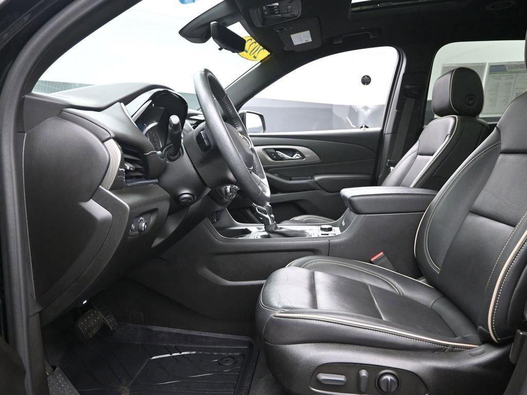 used 2022 Chevrolet Traverse car, priced at $34,998