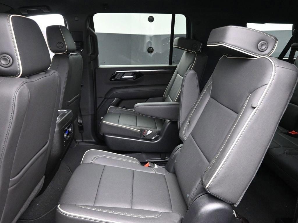 new 2025 Chevrolet Suburban car, priced at $79,295