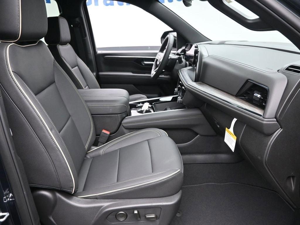 new 2025 Chevrolet Suburban car, priced at $79,295