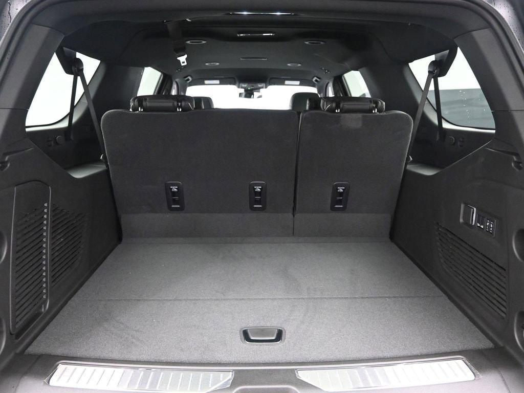 new 2025 Chevrolet Suburban car, priced at $79,295